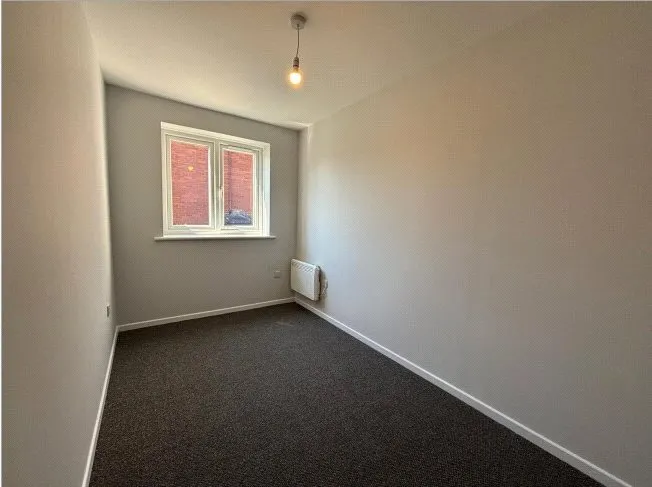Firs Avenue, Windsor, SL4, photo 5
