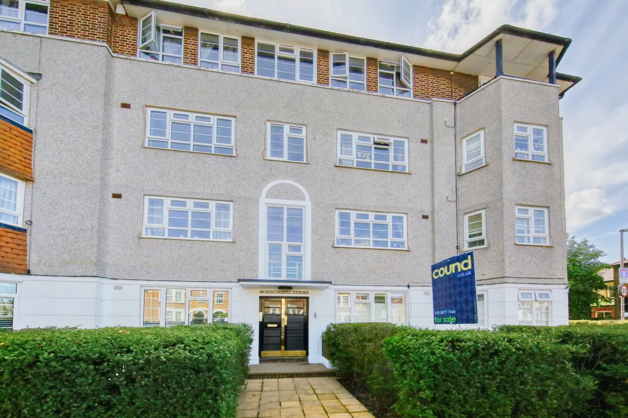 Burntwood Lane, London, SW17 0AH, photo 22