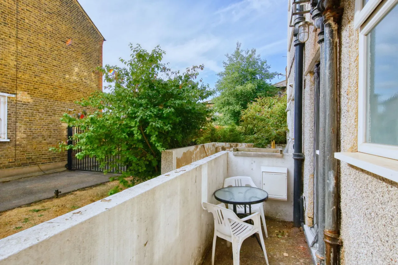 Burntwood Lane, London, SW17 0AH, photo 21