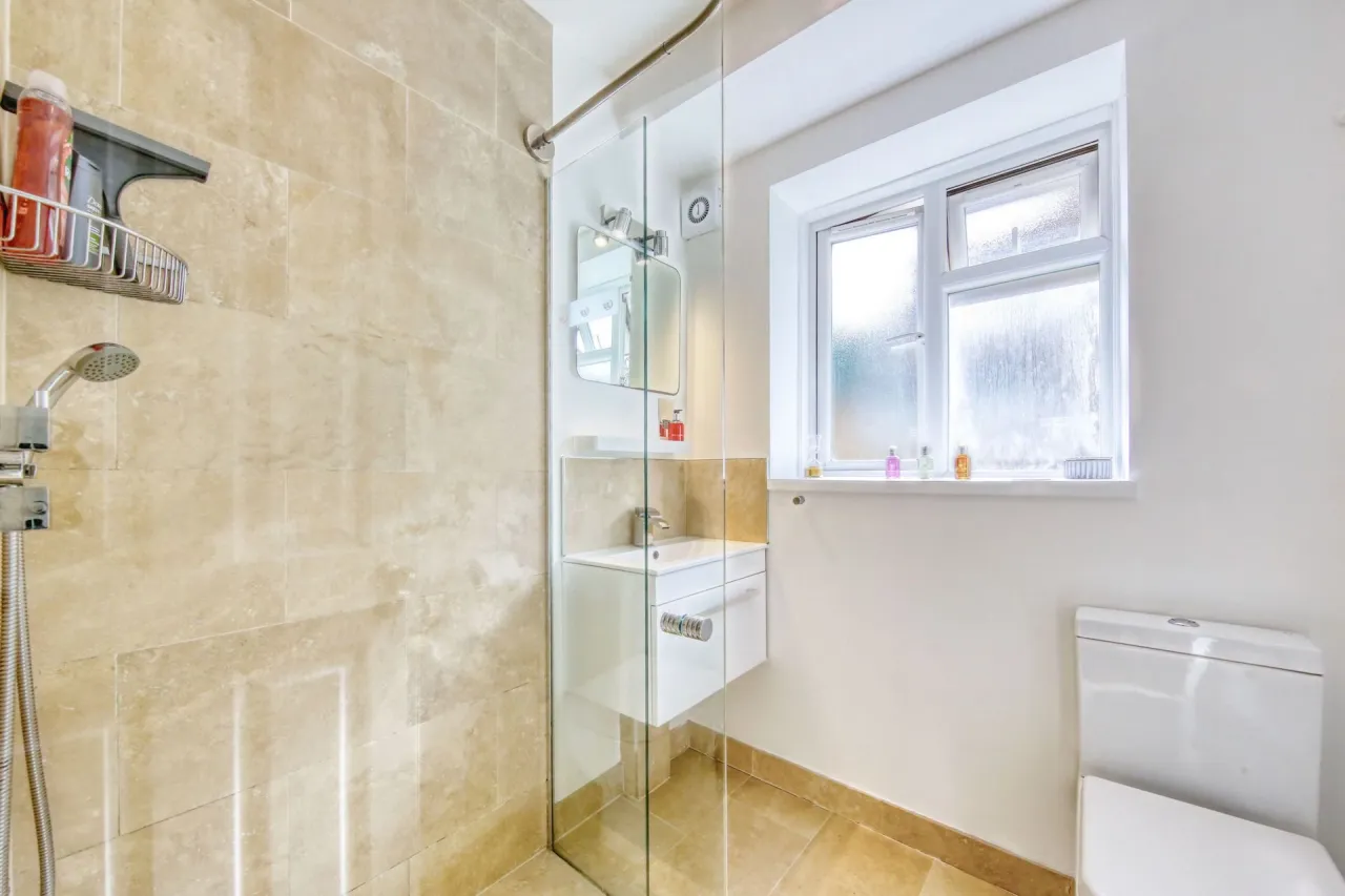 Burntwood Lane, London, SW17 0AH, photo 17