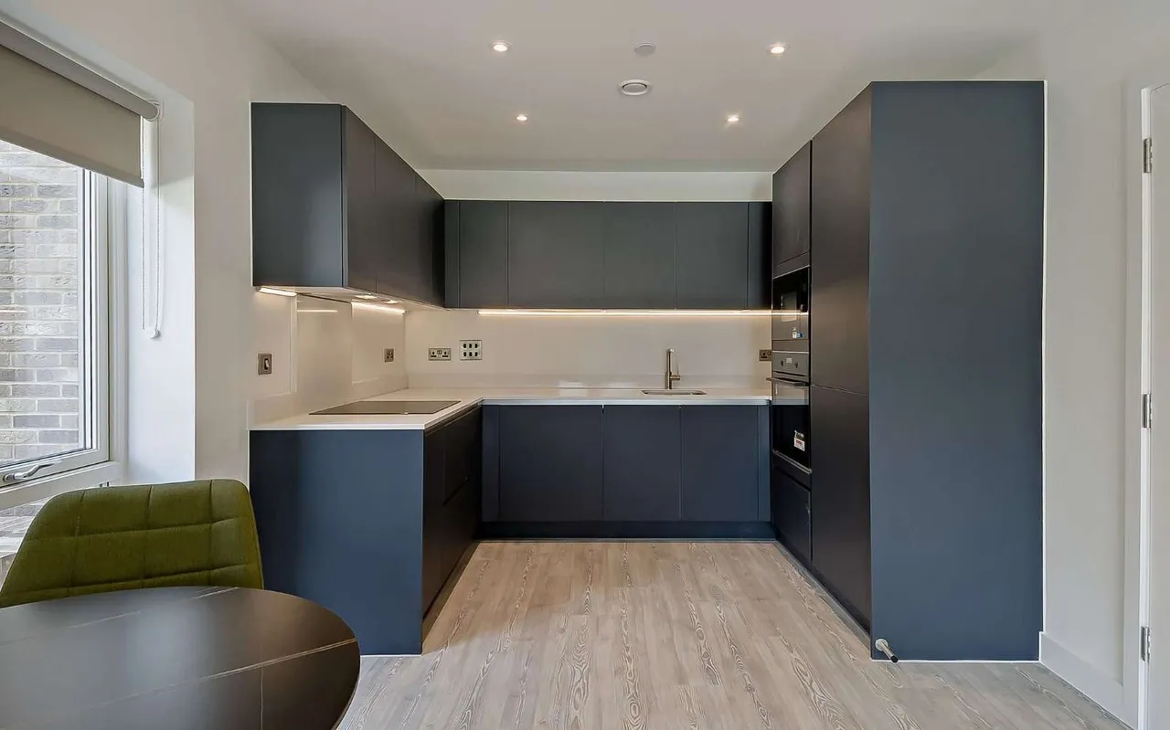 De Bruyne Street, Cambridge, Cambridgeshire, CB5 8FE, photo 2