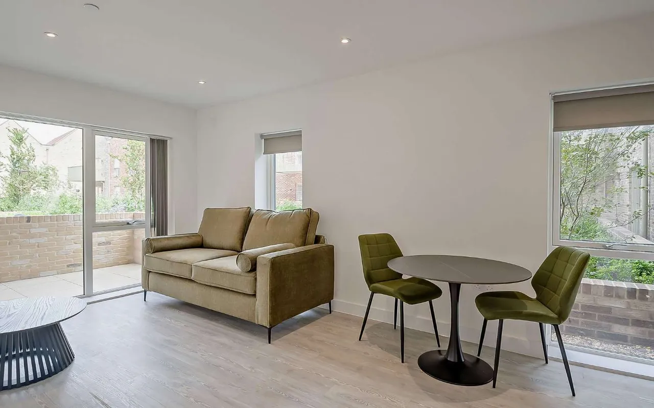 De Bruyne Street, Cambridge, Cambridgeshire, CB5 8FE, photo 4