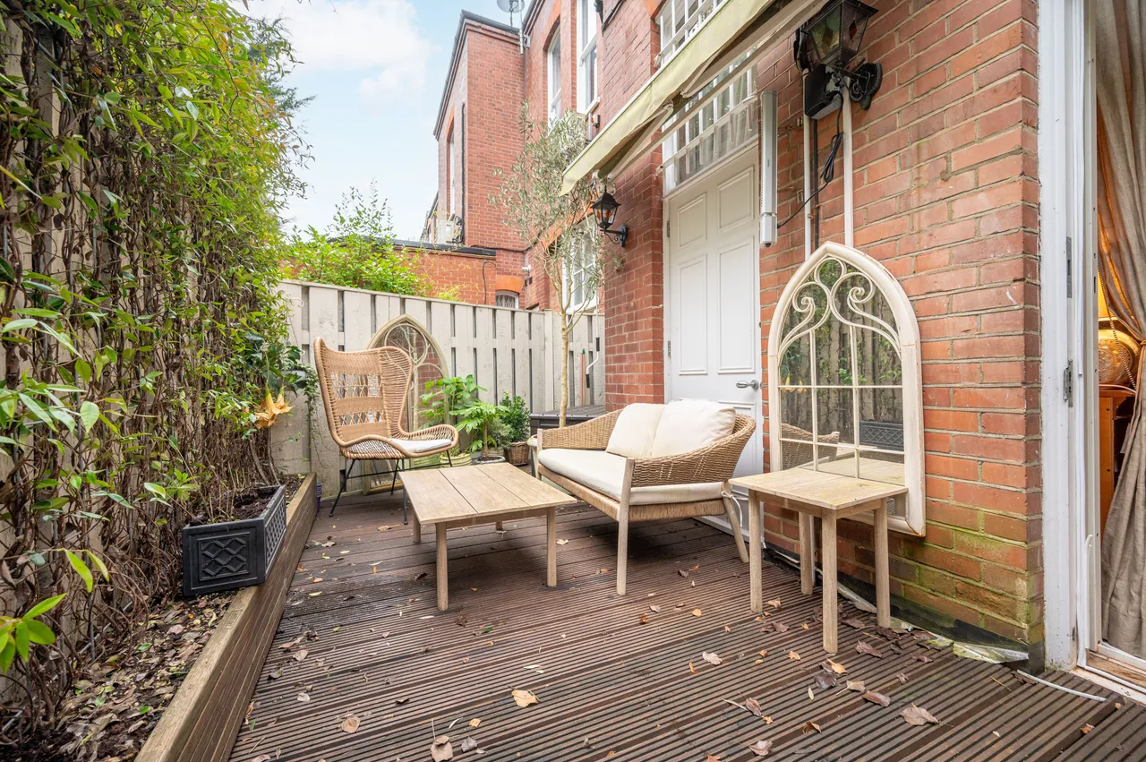 Flat 1, 260 Finchley Road, London, photo 8
