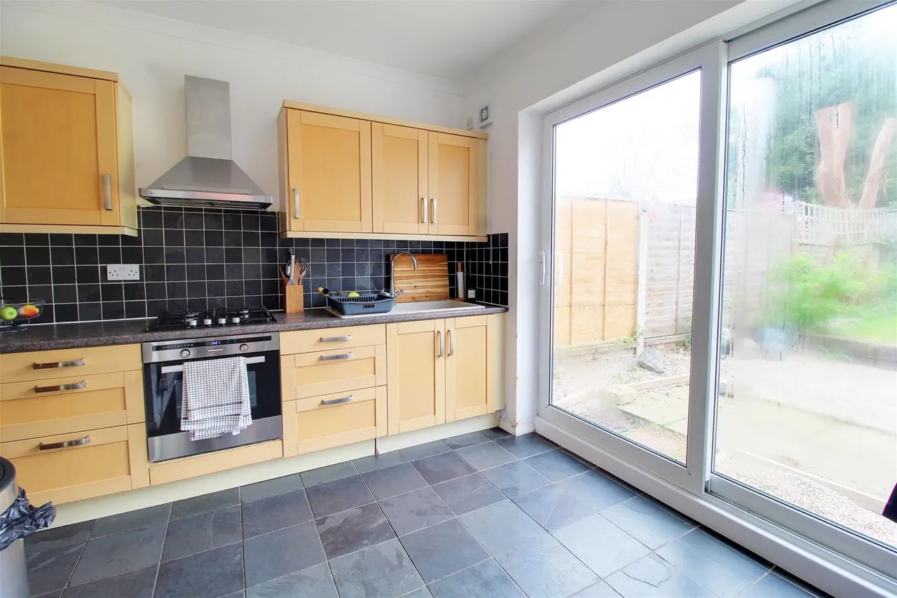 Holloways Lane, Welham Green AL9 7NR, photo 8