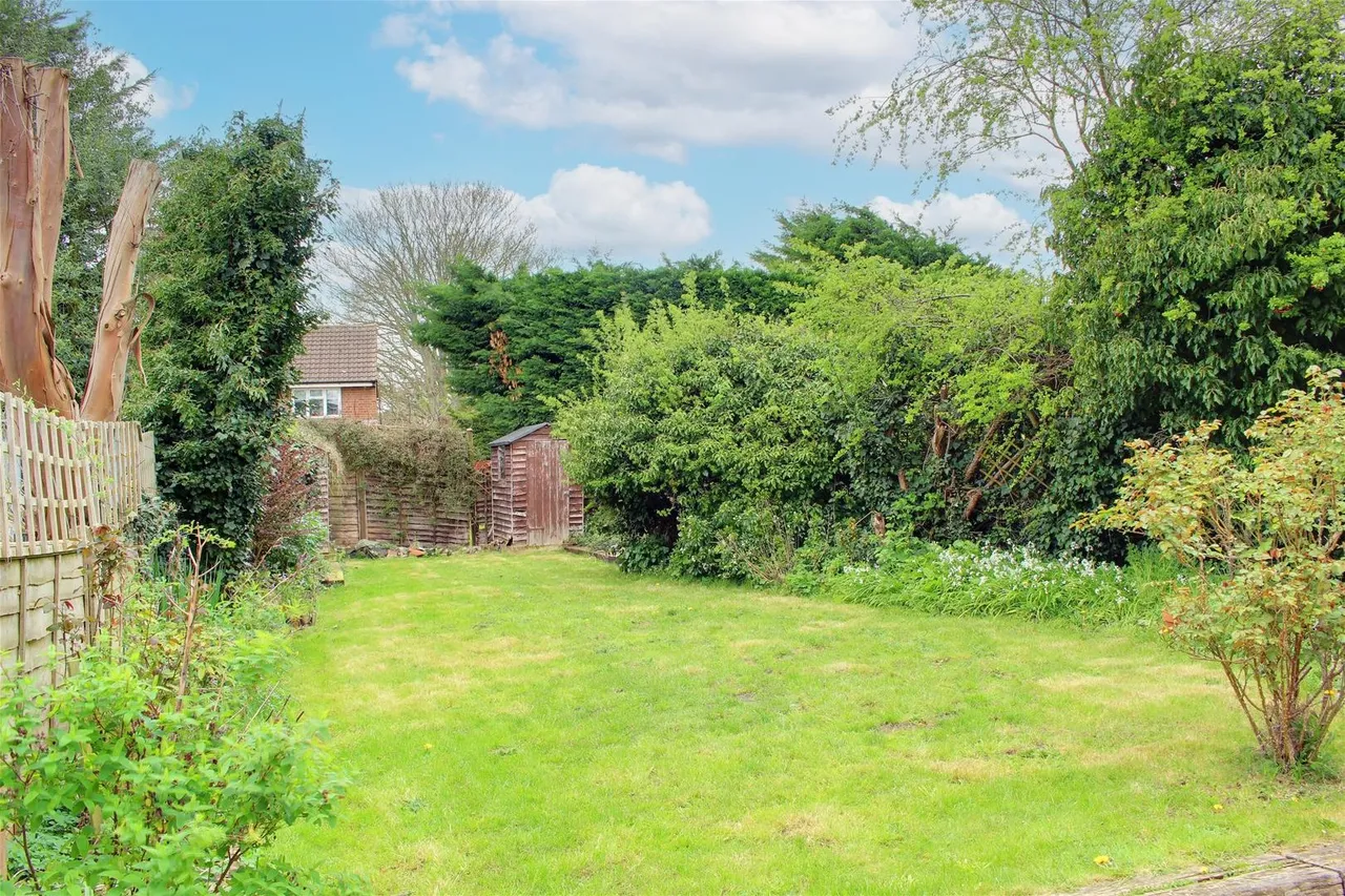 Holloways Lane, Welham Green AL9 7NR, photo 23