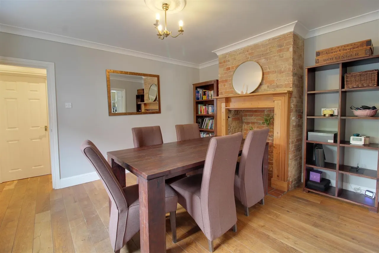 Holloways Lane, Welham Green AL9 7NR, photo 14