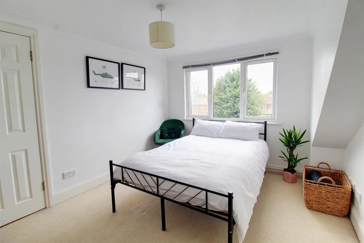 Holloways Lane, Welham Green AL9 7NR, photo 10