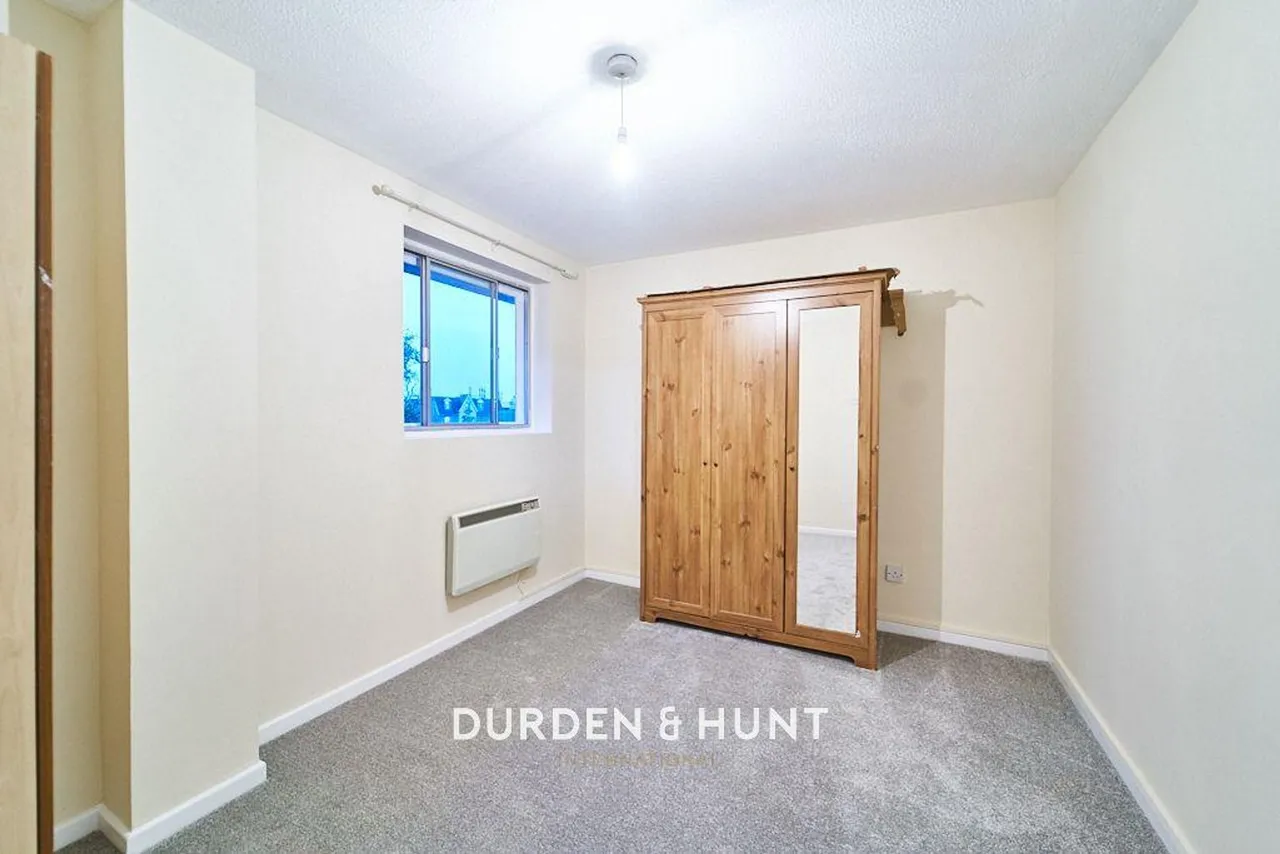 Aylesbury Close, Forest Gate, E7, photo 7