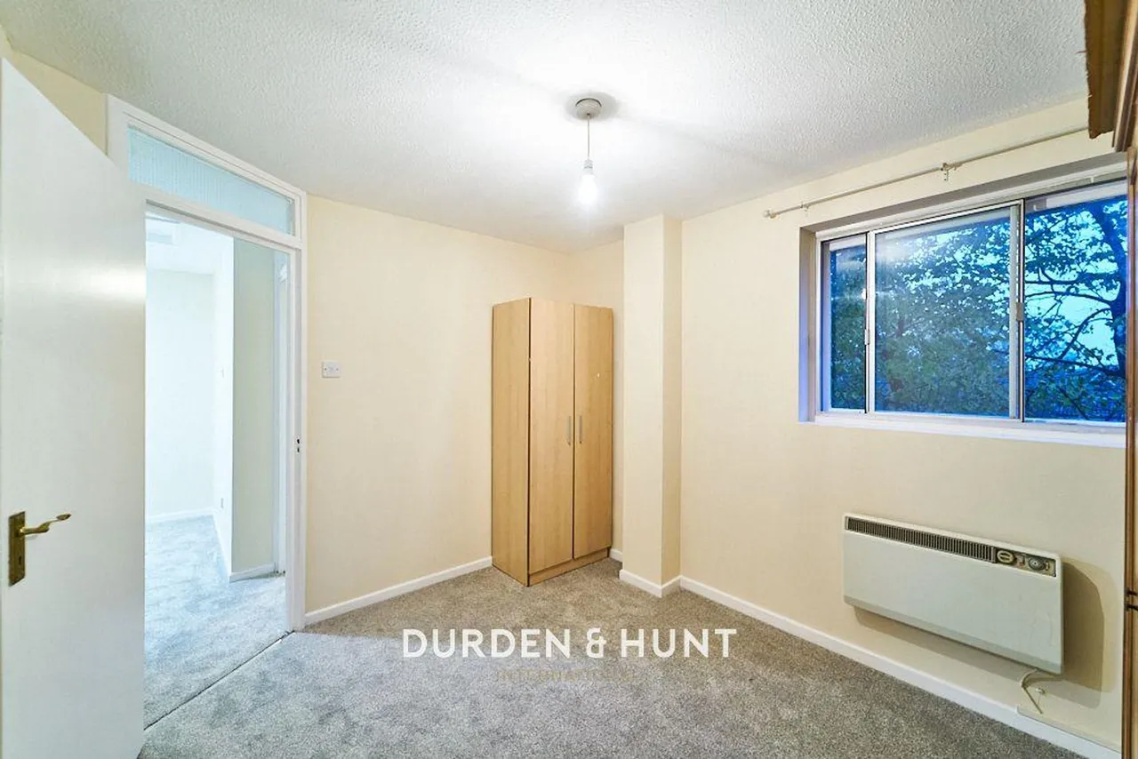 Aylesbury Close, Forest Gate, E7, photo 8