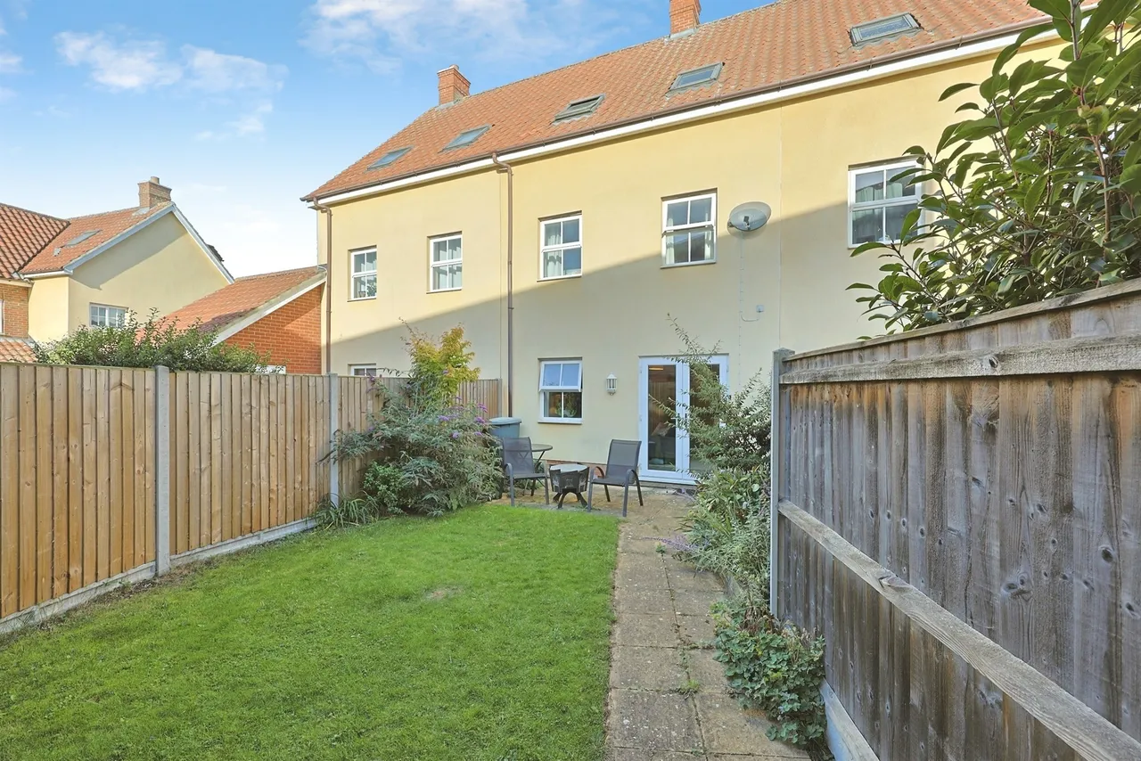 Crocus Street, Wymondham, NR18, photo 17