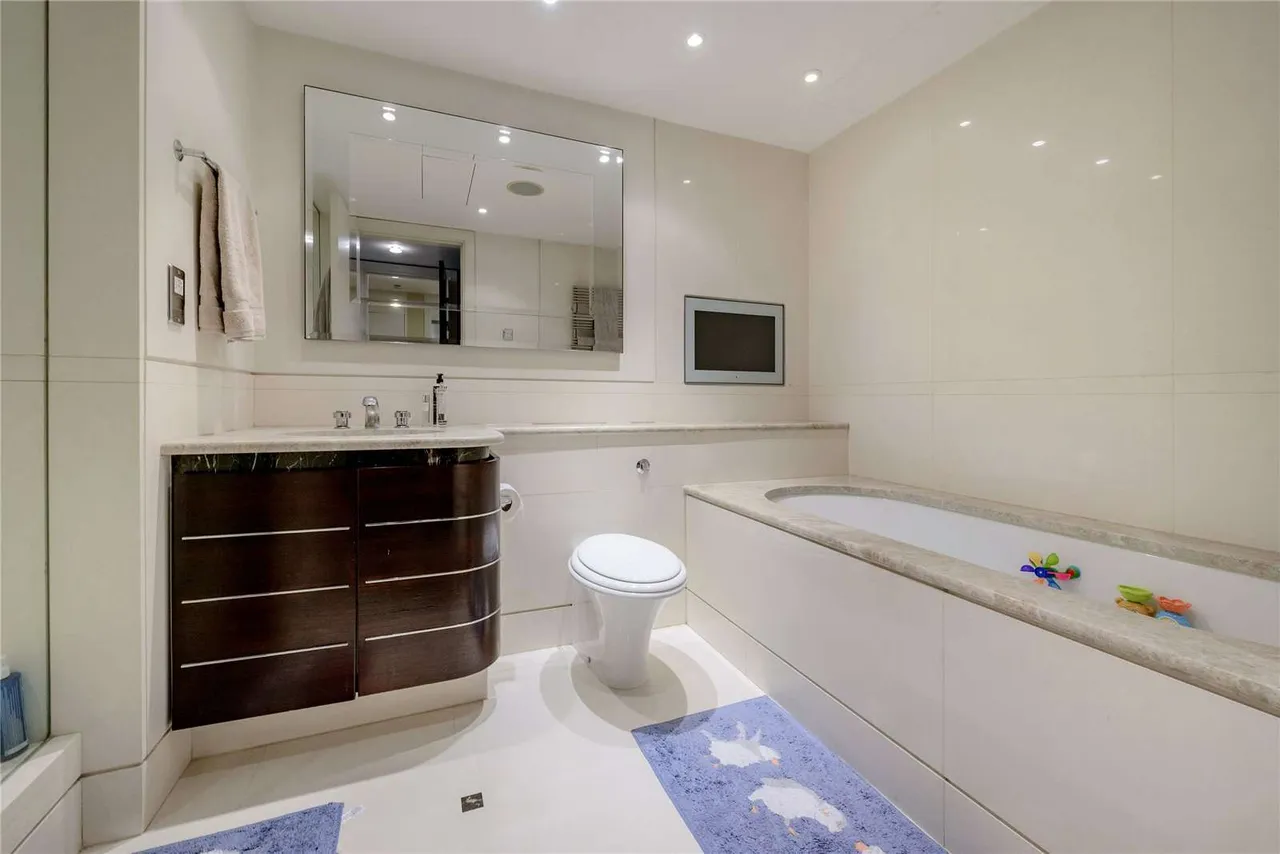 Knightsbridge, London, SW7 1RH, photo 8