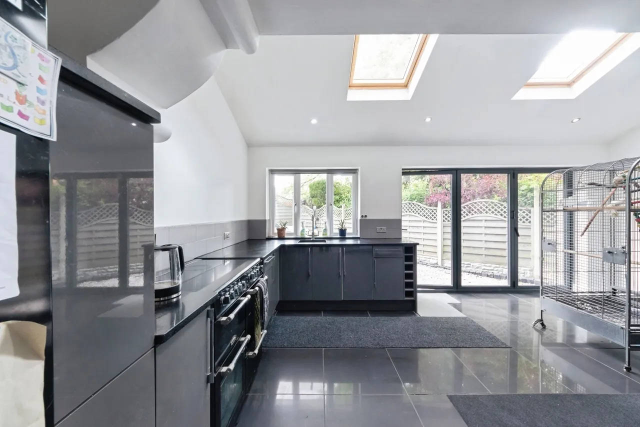 Warwick Road, Acocks Green, Birmingham, West Midlands, B27, photo 4