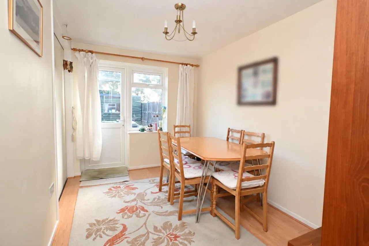 Montserrat Road, Basingstoke, photo 4