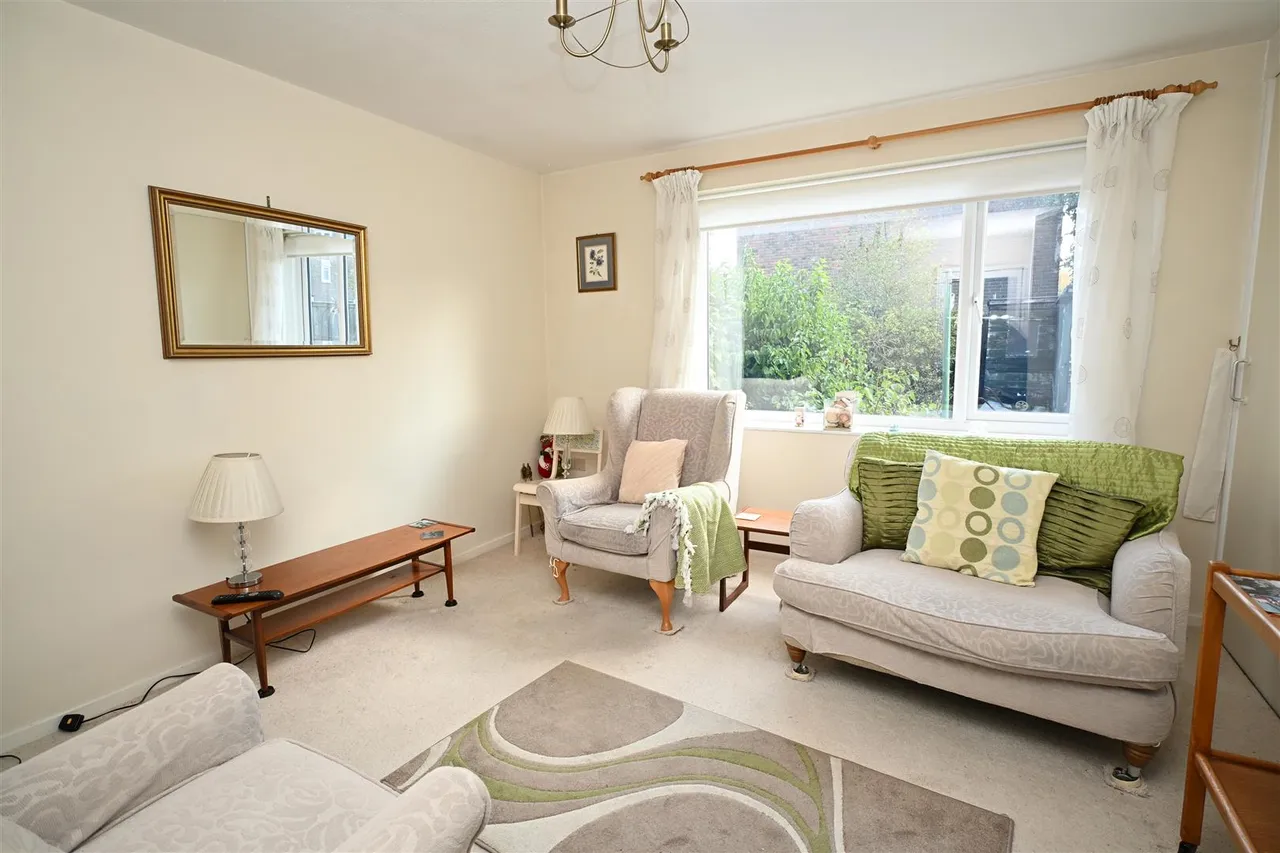 Montserrat Road, Basingstoke, photo 5