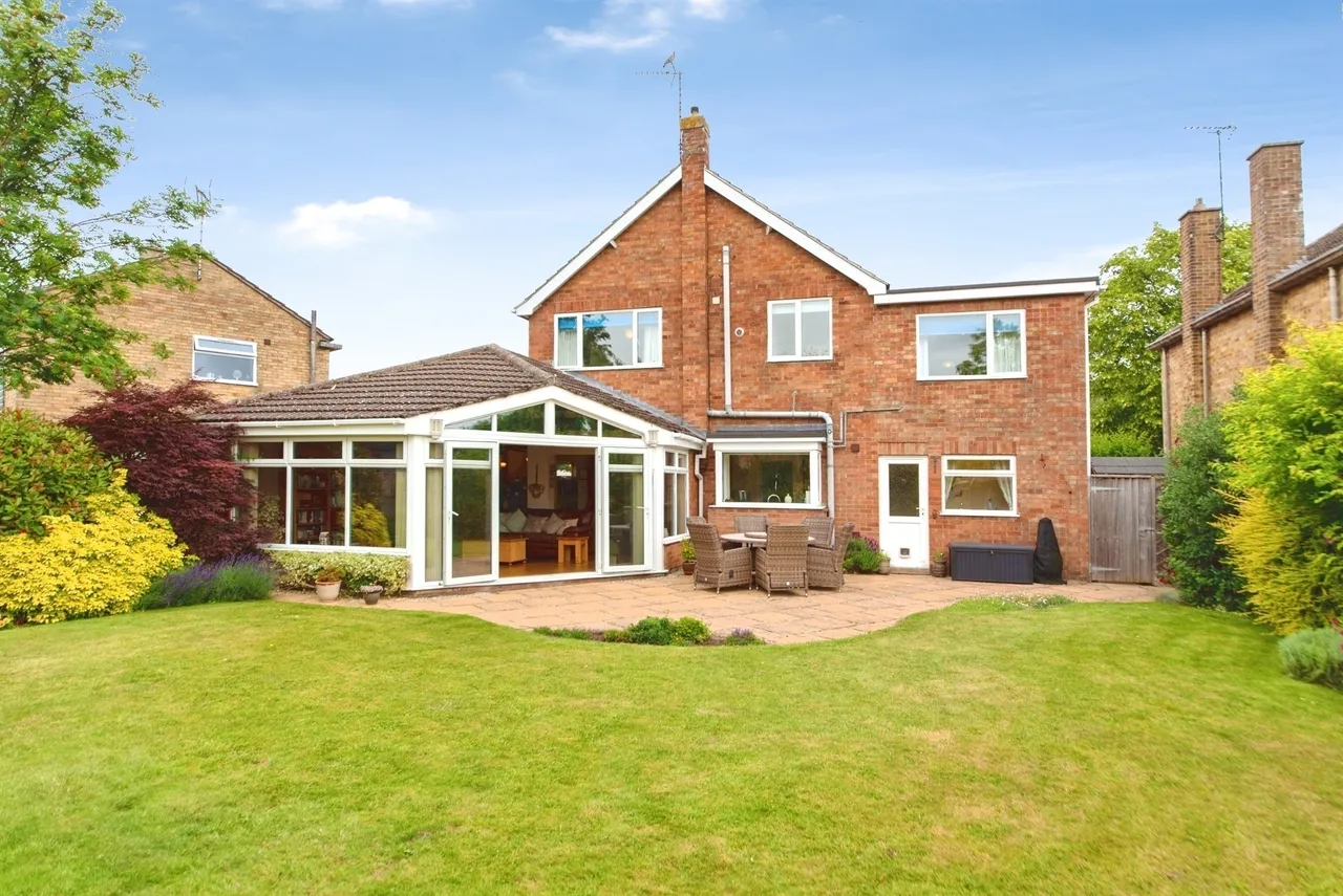 4 bed house for sale — Windsor Drive, Spalding