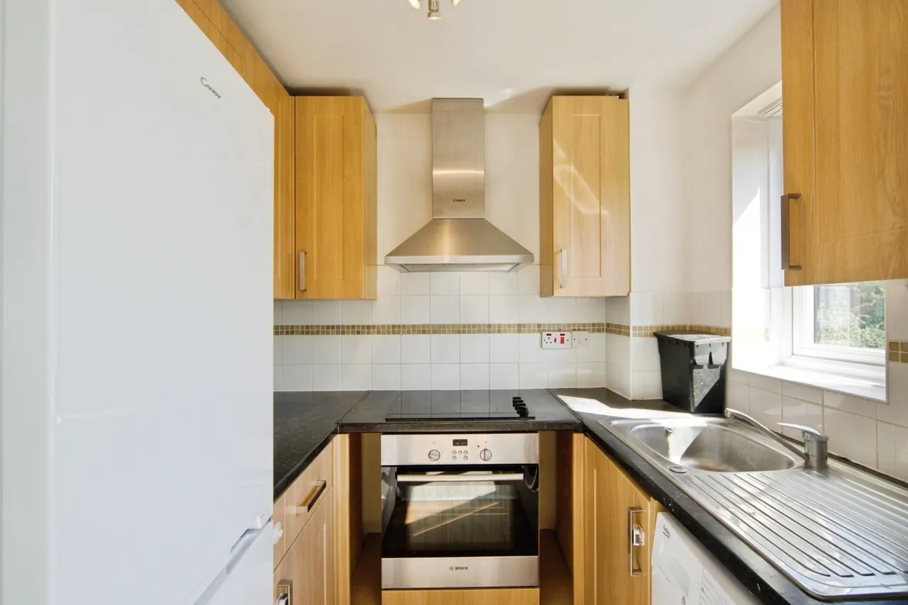 Streamside Close, London, N9, photo 8