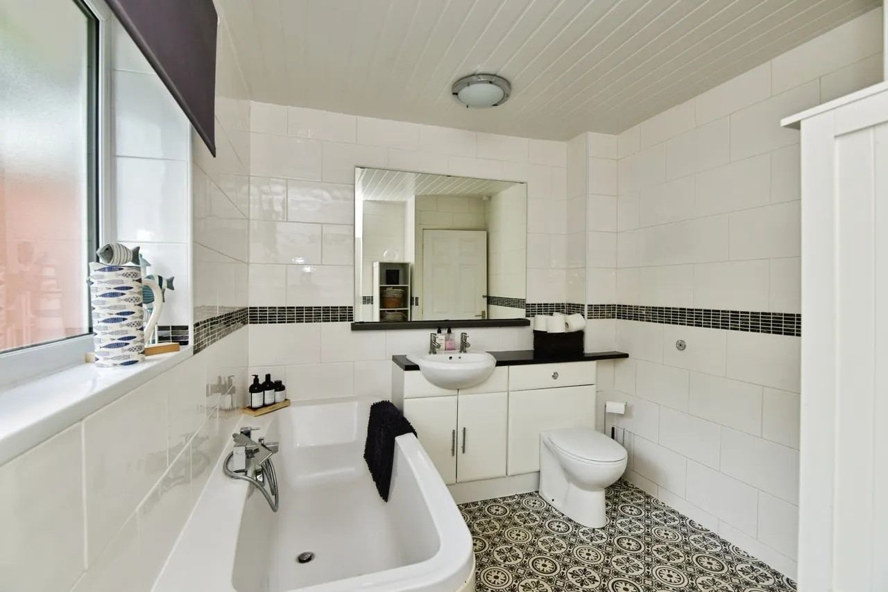 Dorridge Grove, Newcastle, Staffordshire, ST5, photo 9