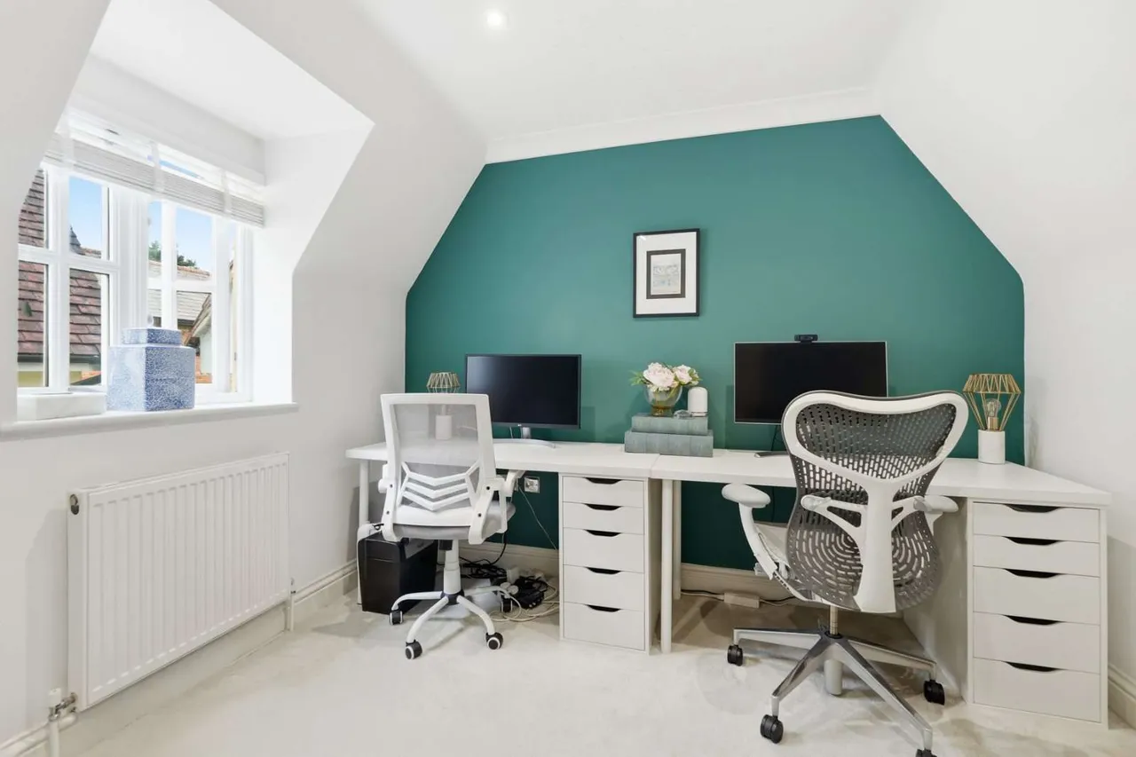 Ferndale, Much Hadham, Hertfordshire, SG10 6DW, photo 12