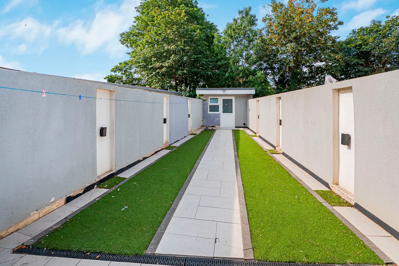 The Crossways, Hounslow, photo 19
