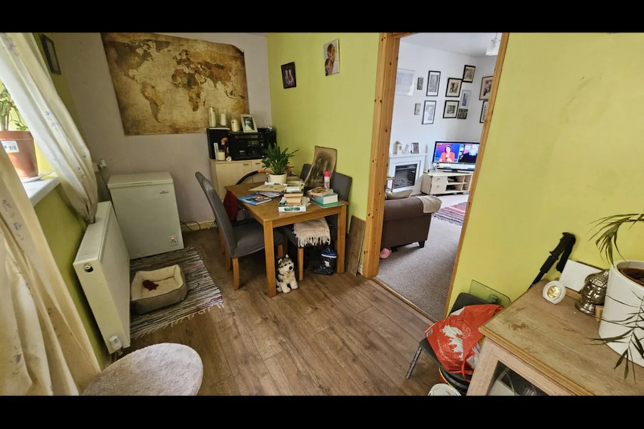 Oakland Terrace, Ferndale, CF43, photo 3