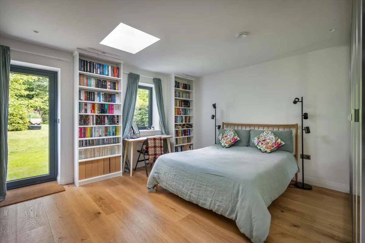Farnham Lane, Haslemere, GU27, photo 16