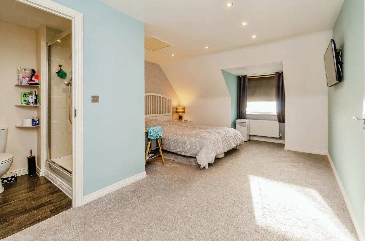 Yorkshire Grove, Walsall, West Midlands, WS2, photo 5