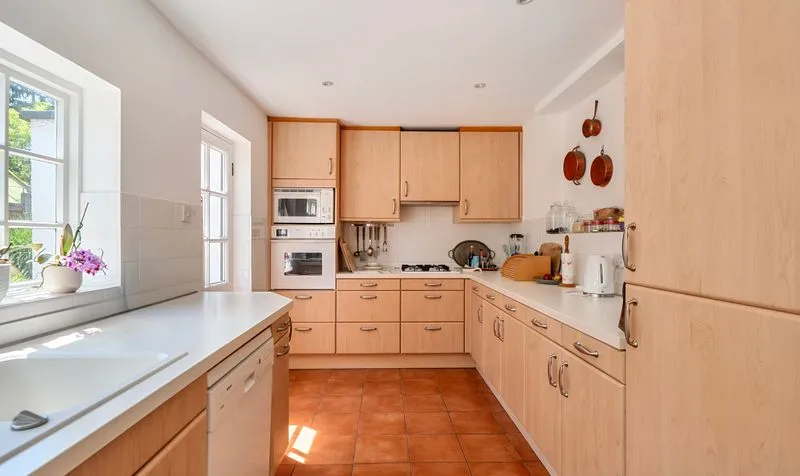 Epsom Road, Ashtead, KT21, photo 5