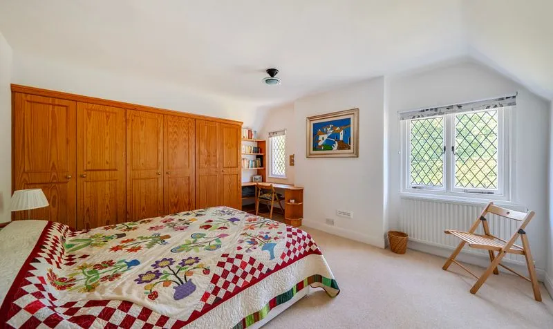Epsom Road, Ashtead, KT21, photo 13