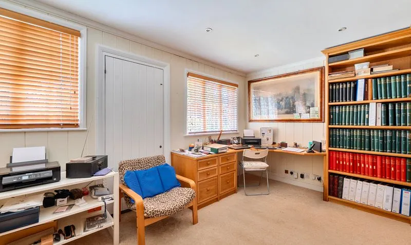 Epsom Road, Ashtead, KT21, photo 10
