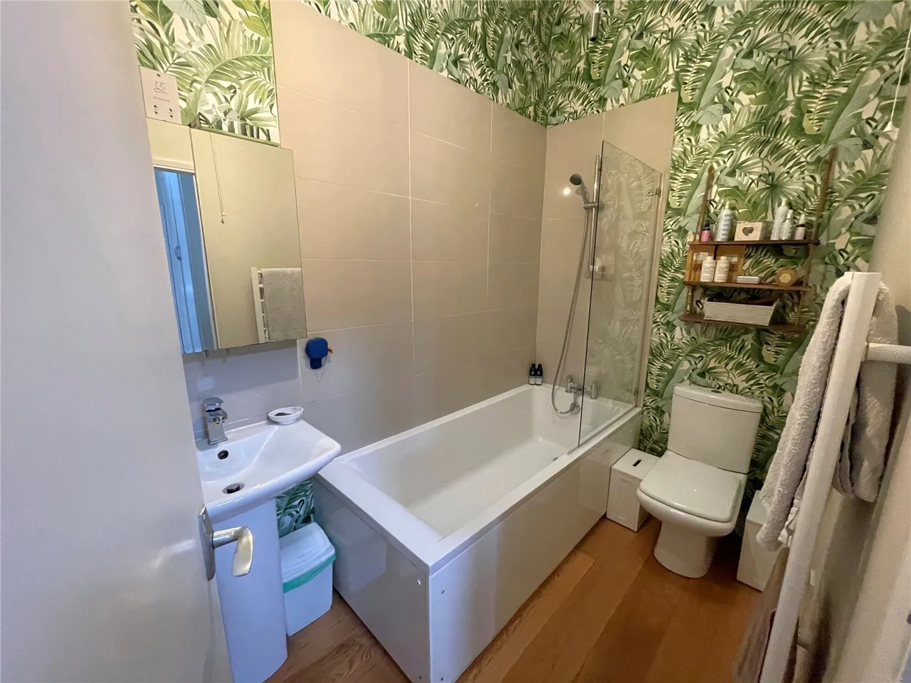 Newlands Place, Hartfield Road, RH18, photo 6