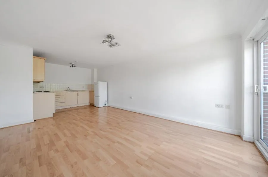Chester Road, Stretford, M32, photo 5