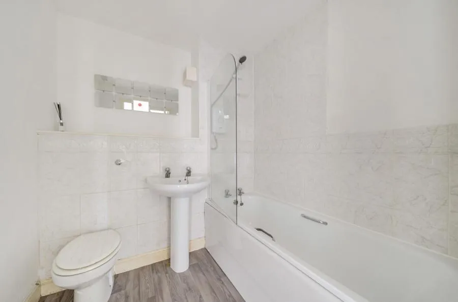 Chester Road, Stretford, M32, photo 9