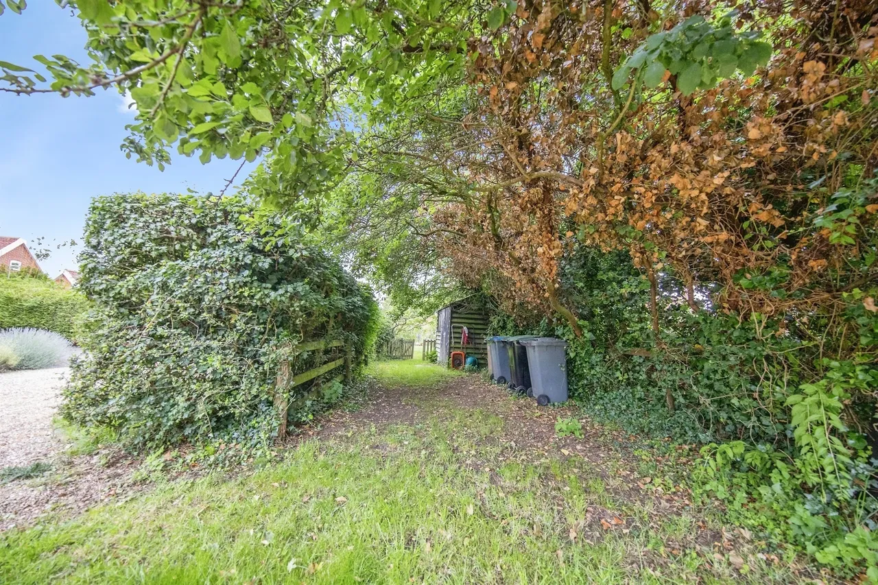 Long Row, Chillesford, IP12, photo 17