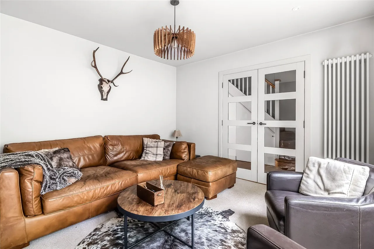 Wanborough Lane, Cranleigh, GU6, photo 15