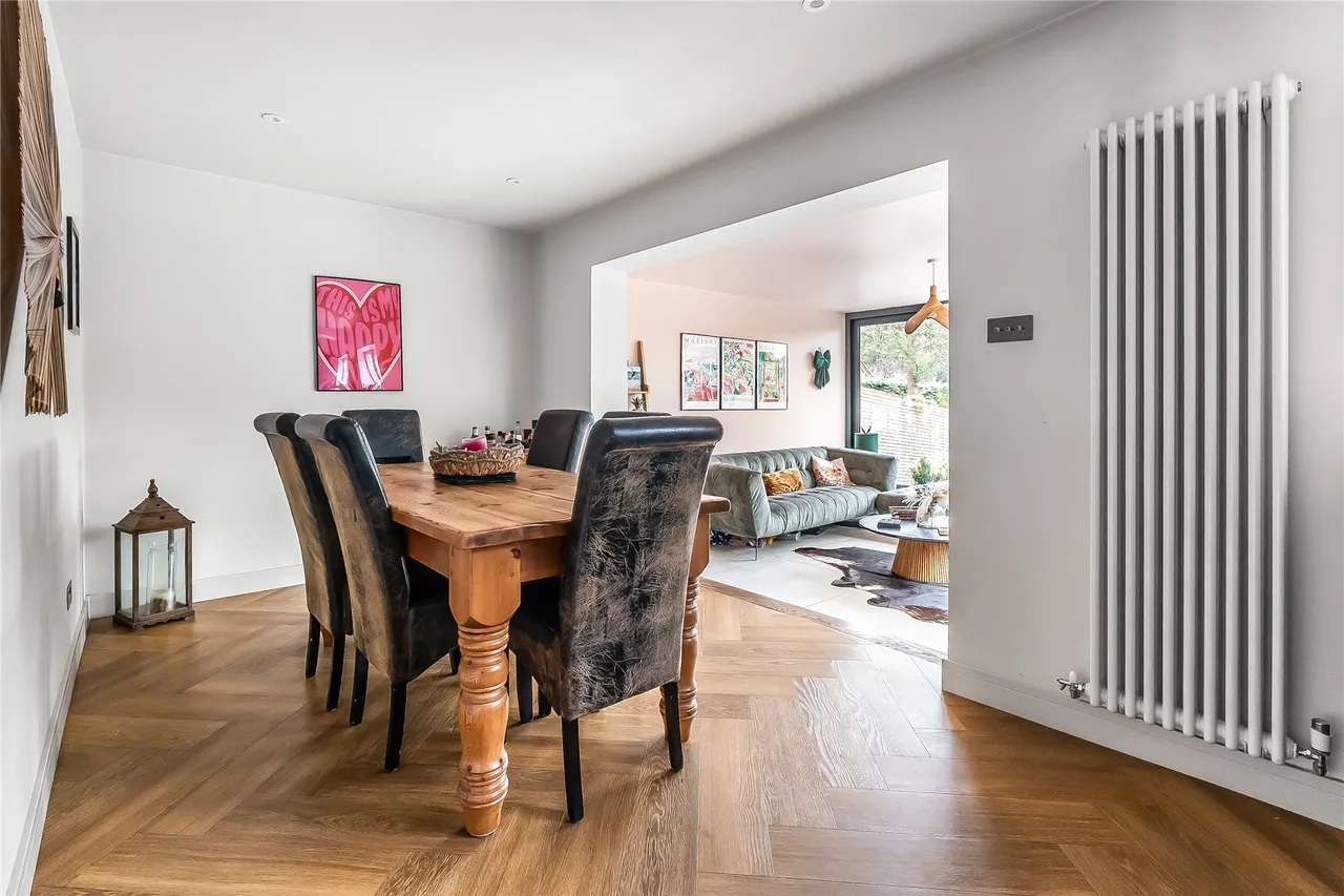 Wanborough Lane, Cranleigh, GU6, photo 3