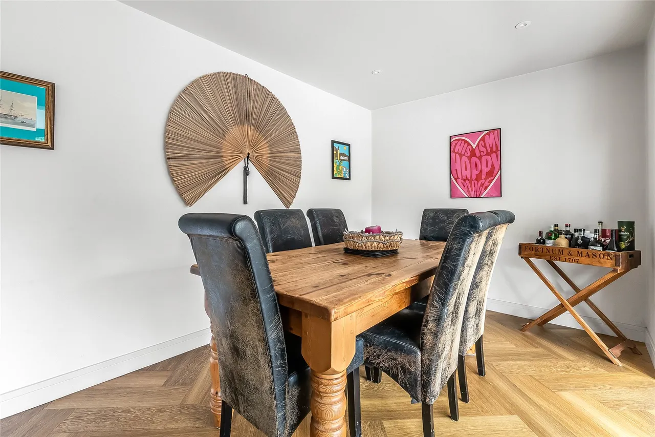 Wanborough Lane, Cranleigh, GU6, photo 26