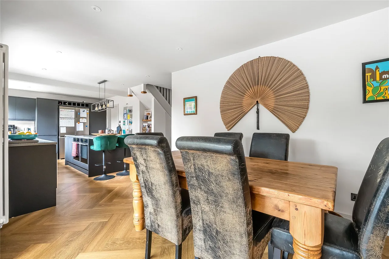 Wanborough Lane, Cranleigh, GU6, photo 27