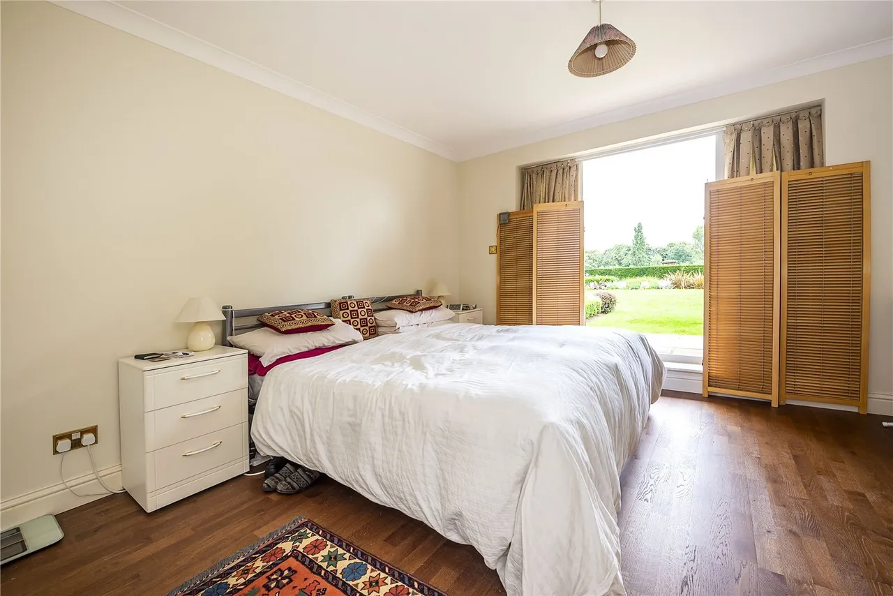 Clearwater Place, Surbiton, KT6, photo 10