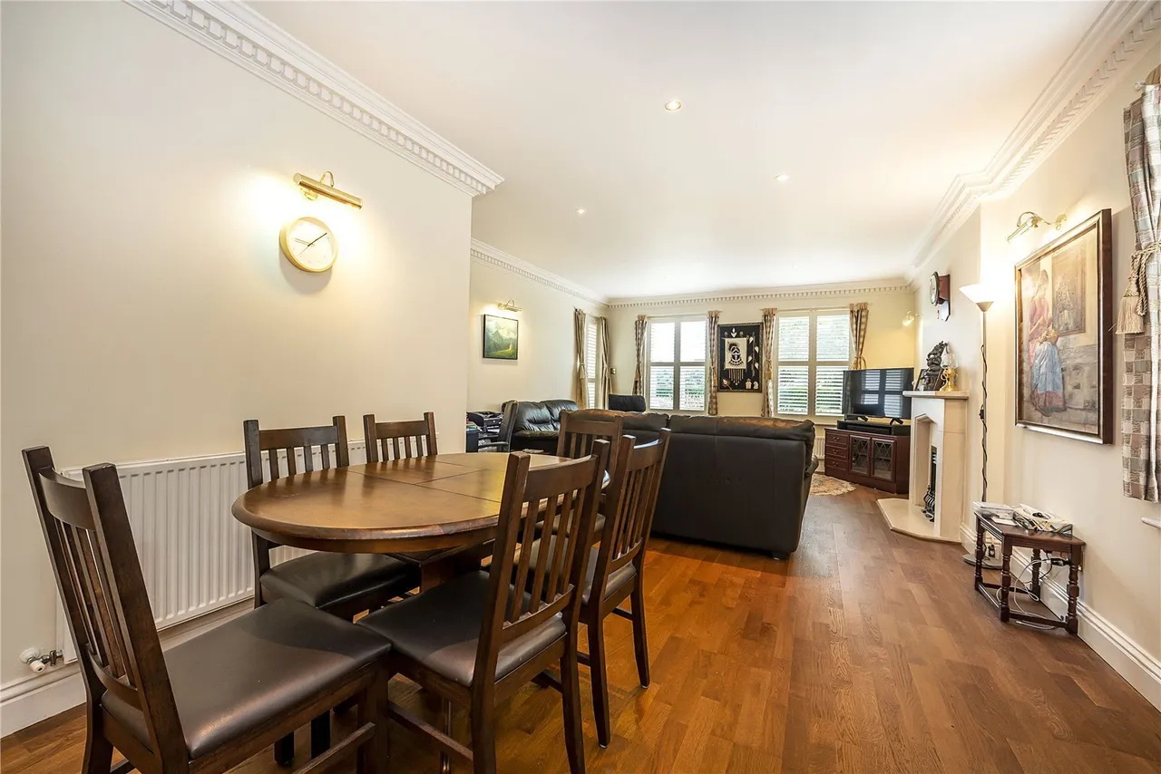Clearwater Place, Surbiton, KT6, photo 8