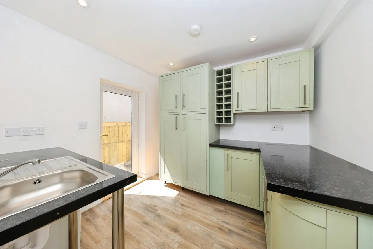 Bronwydd Road, Carmarthen, SA31, photo 14