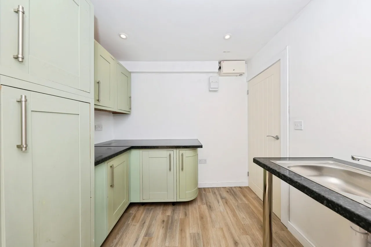Bronwydd Road, Carmarthen, SA31, photo 15