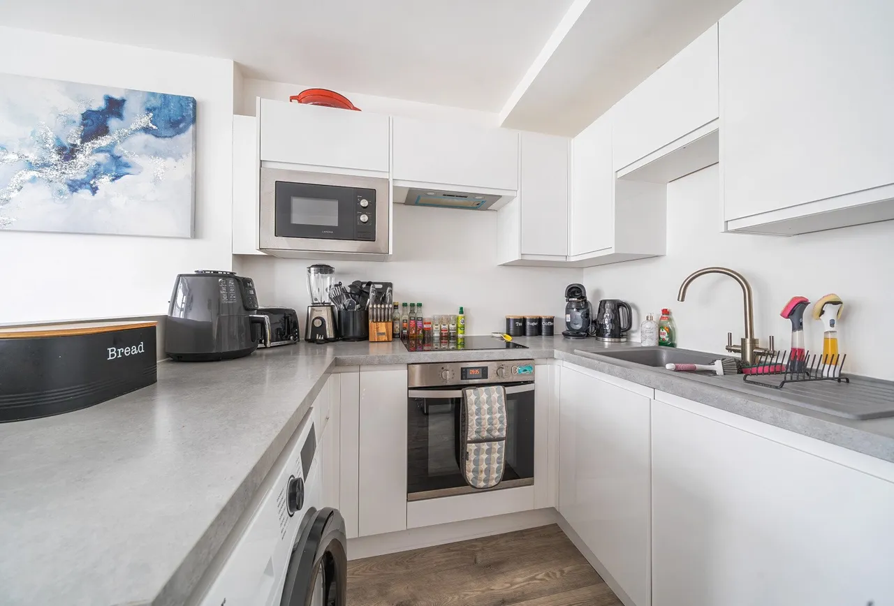 London Road, Cheam, SM3 9AE, photo 3