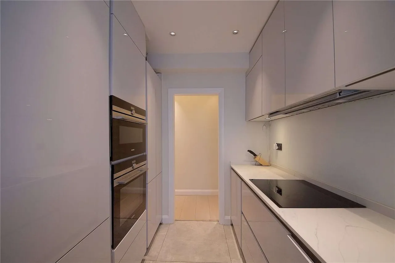 Gloucester Place, London, NW1, photo 3