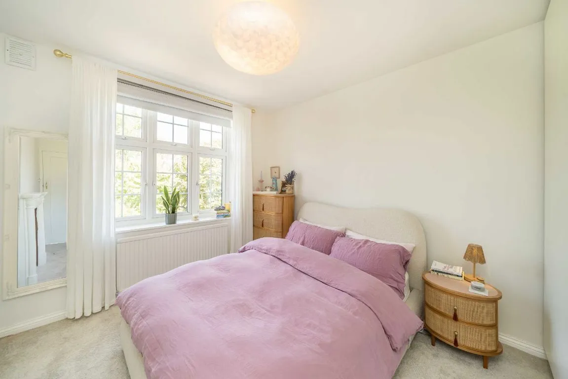 Streatham Close, SW16, photo 4