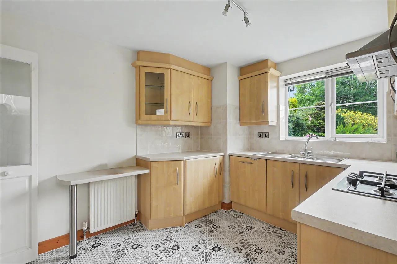 Rugeley Avenue, Long Eaton, NG10, photo 9