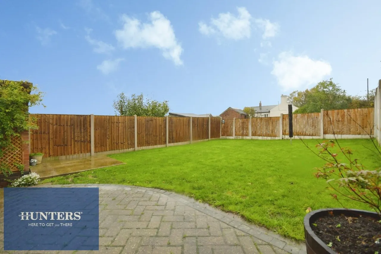 North Side, New Tupton, S42, photo 15