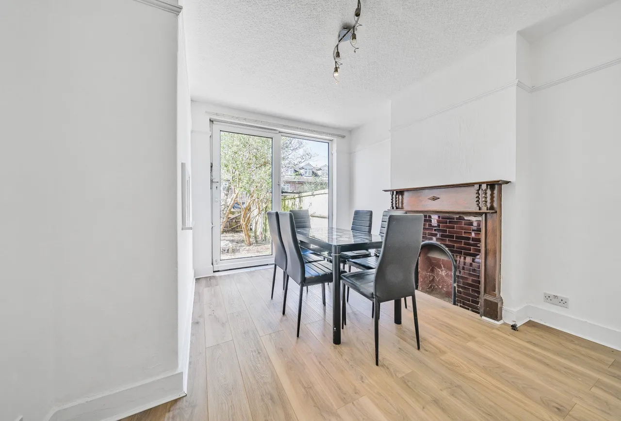 Streatham Road, Mitcham, CR4 2AE, photo 4