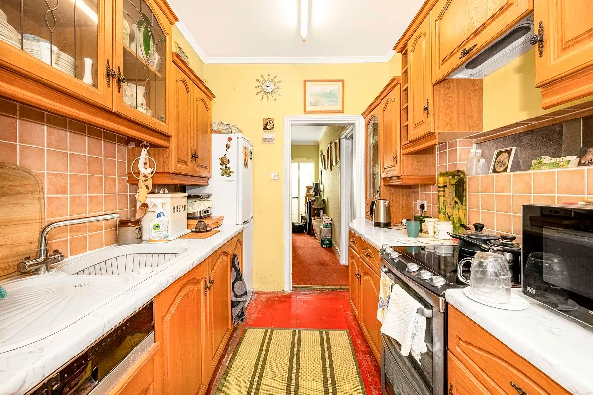 New North Road, Ilford, Essex, IG6 2UA, photo 7
