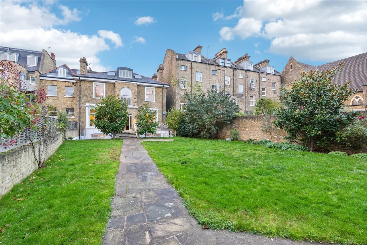 Olympic Mews, London, SW18, photo 2