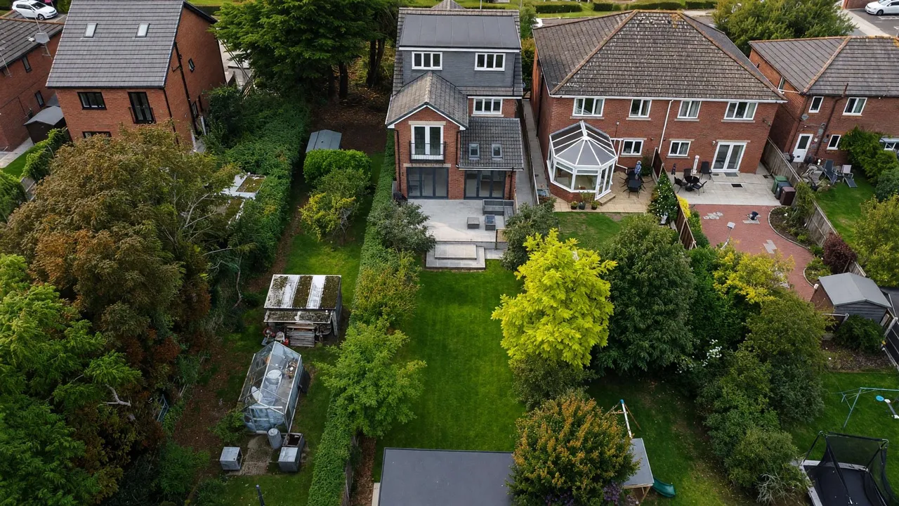 Vivian Drive, Southport, photo 31